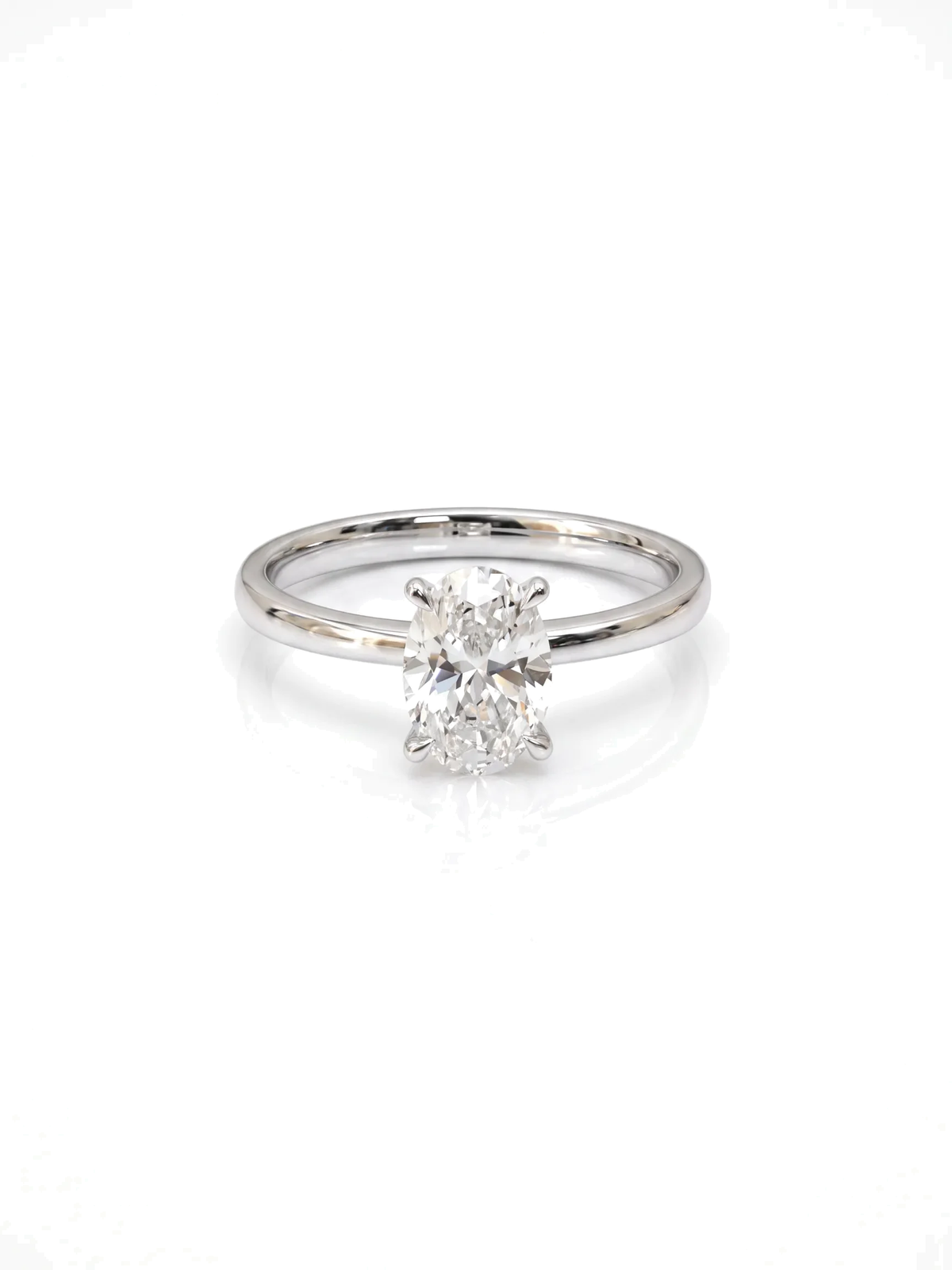 Anel de noivado solitário diamante oval cultivado — fundo branco
