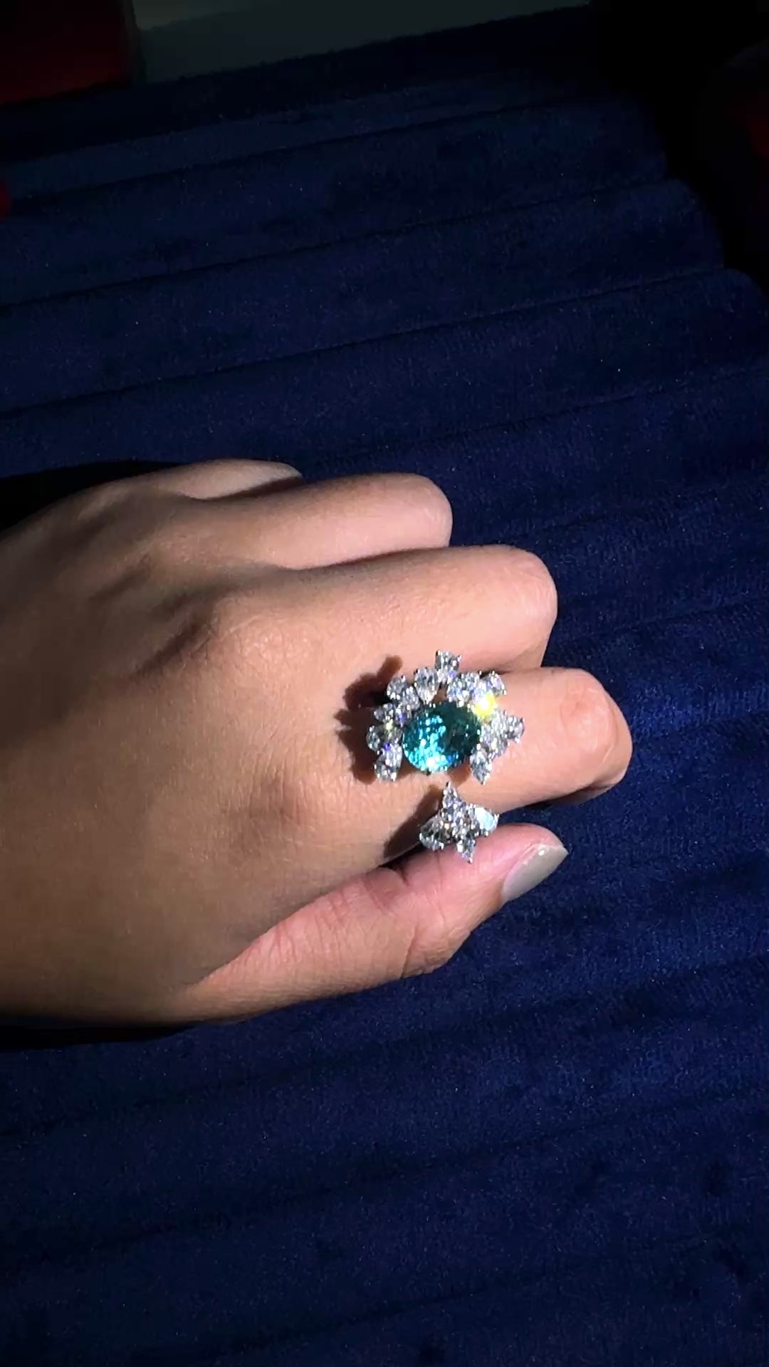 Anel Sarah - Turmalina paraíba 5ct com Diamantes