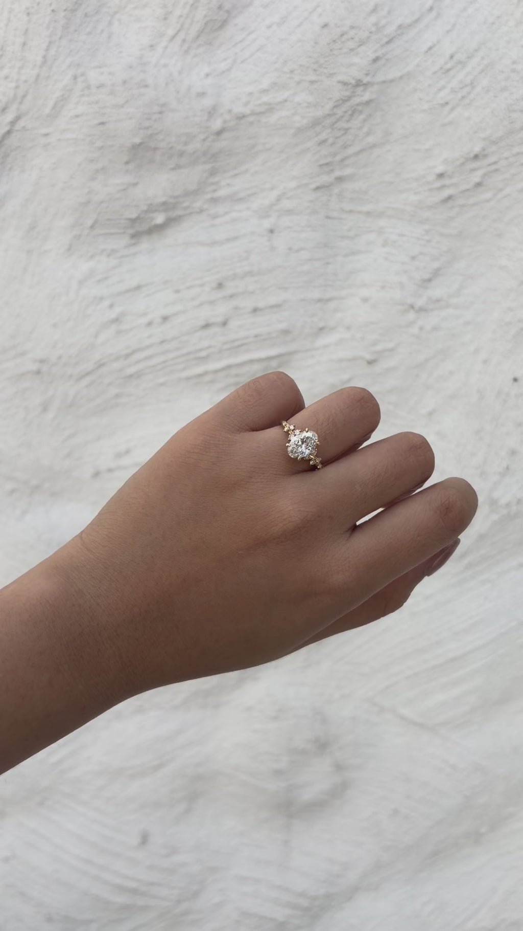 Anel de Noivado Diamante · Enlace